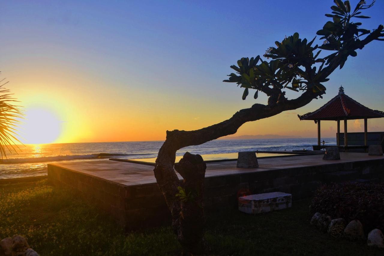 Cave Beach Bungalow Semaya Ngoại thất bức ảnh